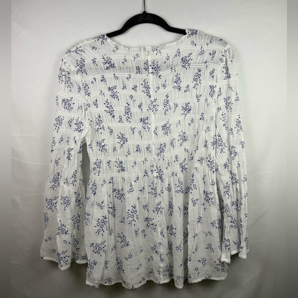 White and Blue Smocked Crew Neck Blouse - Picture 3 of 4